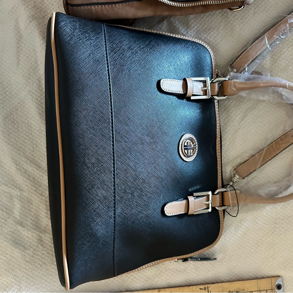 Elegant Black and Tan Women's Handbag